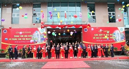 Bach Mai hospital opens cancer, heart centre for children hinh anh 1