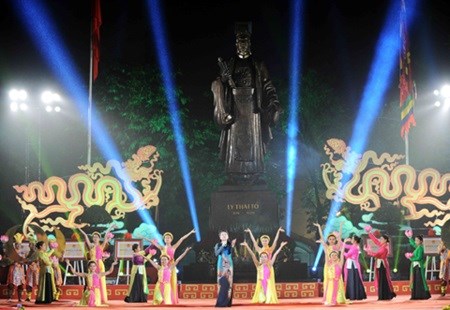 Cultural activities ring in Year of the Monkey hinh anh 1