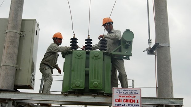 Quang Ninh: Last island commune linked to national grid hinh anh 1