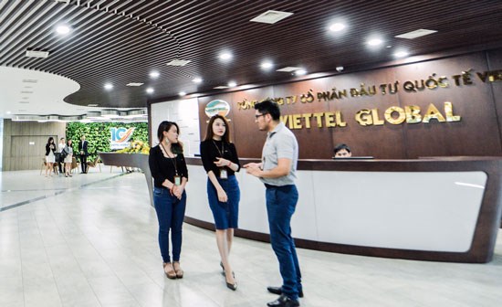 Viettel targets 8.35 million new customers in foreign markets hinh anh 1