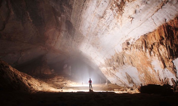 More than 20km of new caves found in Quang Binh hinh anh 1