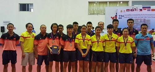 Vietnam bag four silver medals at junior championship hinh anh 1
