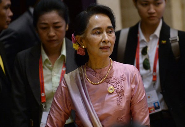 Myanmar State Counselor visits China hinh anh 1