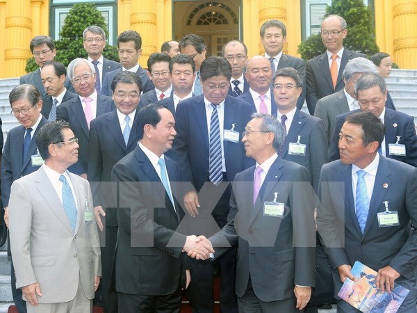 Leaders promise optimal conditions for Japanese investors hinh anh 1