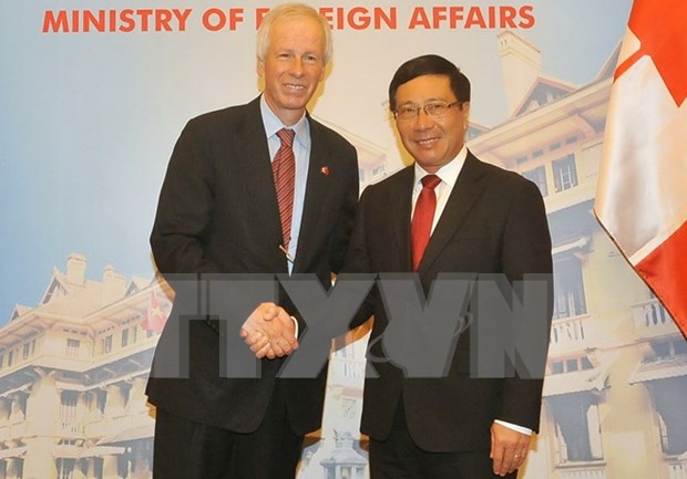 Vietnam, Canada agree to forge trade ties hinh anh 1