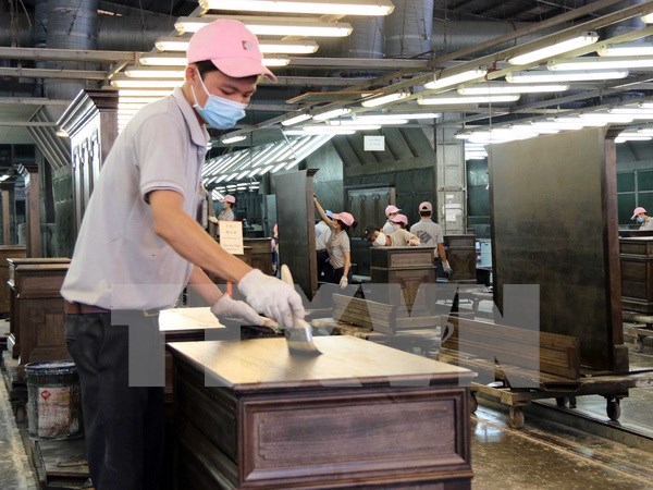 Wood product exports drop in eight months hinh anh 1