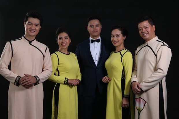 Classical singers host concert at Opera House hinh anh 1