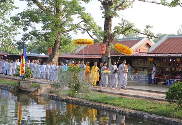 Autumn Keo pagoda festival kicks off hinh anh 1