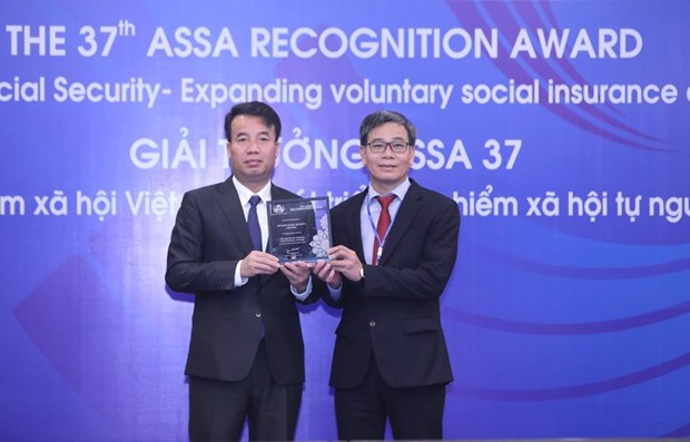 Vietnam honoured for voluntary social insurance coverage efforts hinh anh 1
