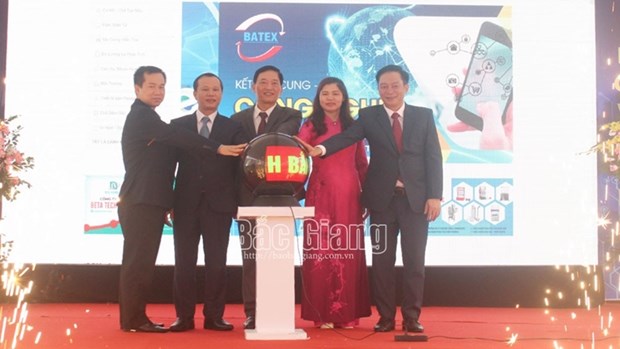 Bac Giang’s online technology and equipment trading floor makes debut hinh anh 1