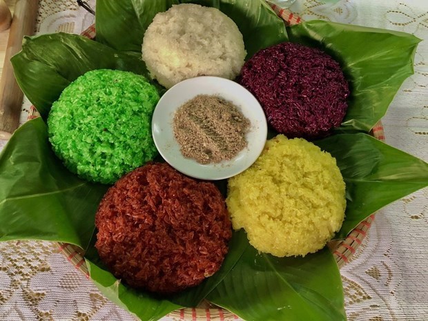 Five-coloured sticky rice – quintessence of Northwest Vietnam hinh anh 1