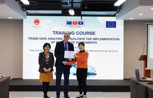 EU assists Vietnam to realise benefits under agreement hinh anh 1