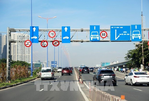 Insufficient transport connectivity hinders Southeastern region's development hinh anh 2
