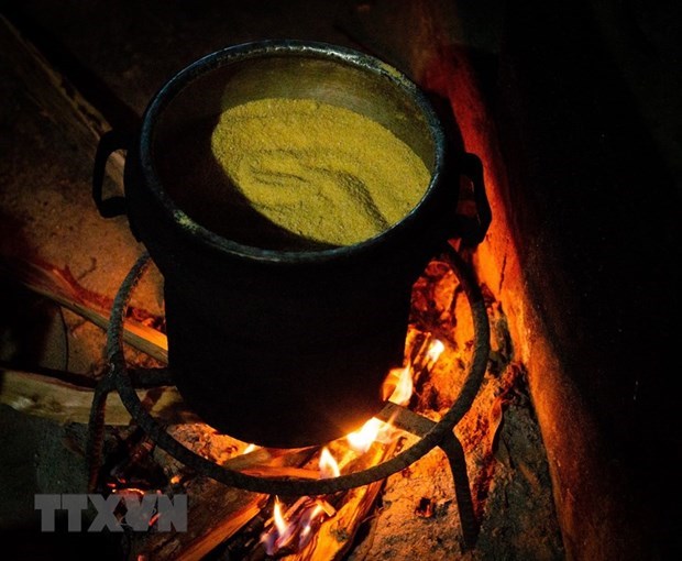 Traditional corn flour food of Ha Giang’s Mong people hinh anh 2
