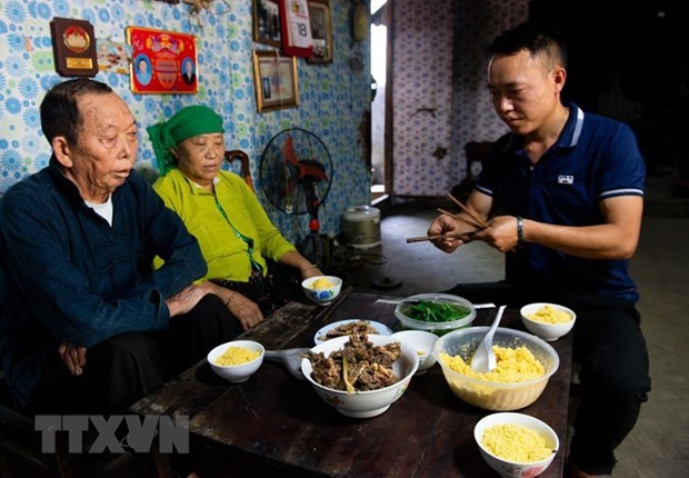 Traditional corn flour food of Ha Giang’s Mong people hinh anh 3