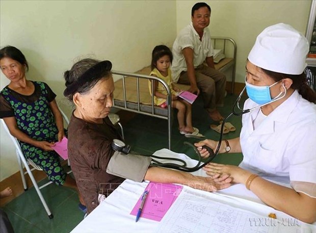 Bac Giang keeps improving grassroots health care hinh anh 2