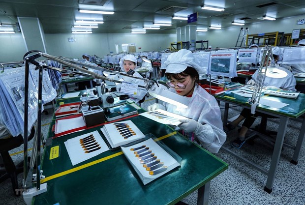 HSBC anticipates two scenarios for Vietnamese economy until year-end hinh anh 1