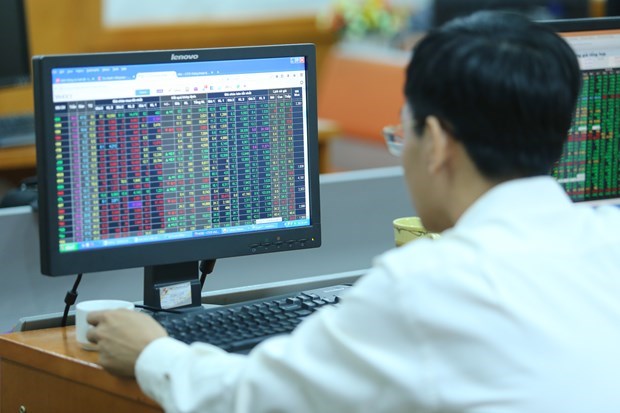 Stock market to make robust gains in 2022 hinh anh 3