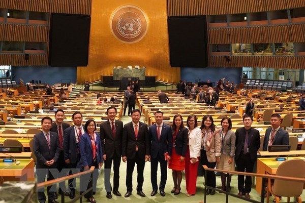 Vietnam affirms role as reliable partner of international community hinh anh 2