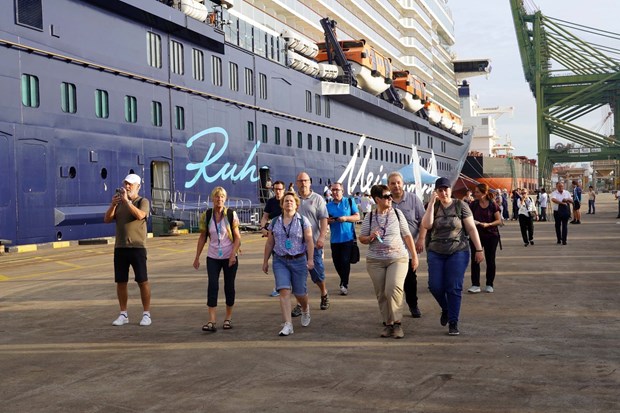 Ba Ria-Vung Tau welcomes nearly 2,400 international cruise tourists hinh anh 1