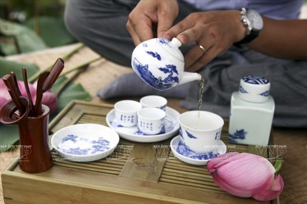 Tet customs: Tea culture brings family members closer together hinh anh 1