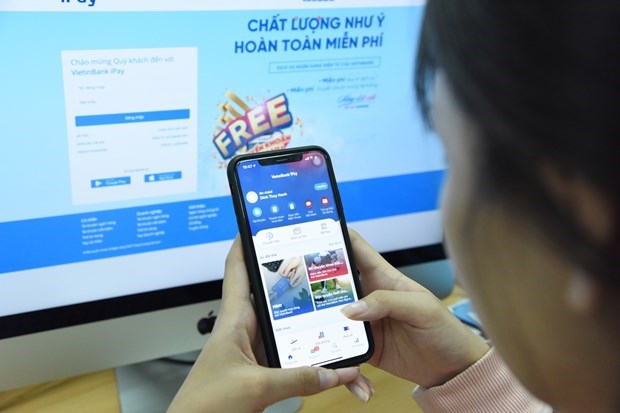 Bottlenecks need to be removed to promote cashless payments: experts hinh anh 1