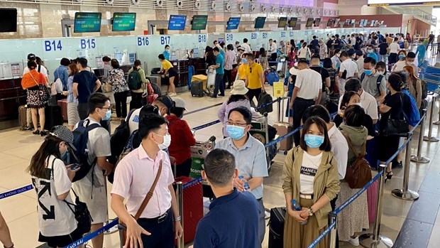 Vietnamese airlines to resume pre-pandemic flight volumes hinh anh 2