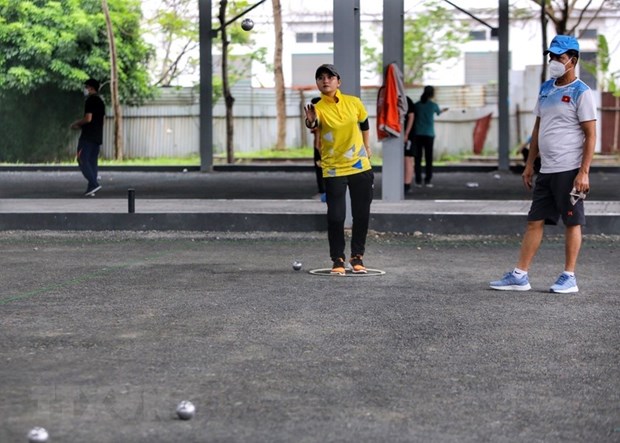 Vietnam petanque team overcomes difficulty to compete at SEA Games hinh anh 4