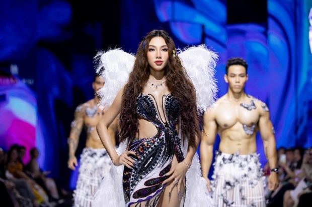 Vietnam Int’l Fashion Week highlights sustainability hinh anh 4