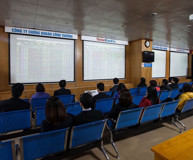 Masan, Banks lift Vietnamese stocks hinh anh 1