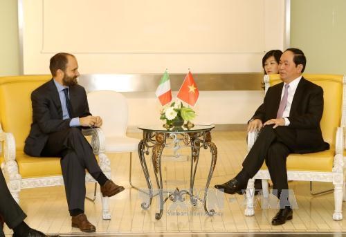 President meets leaders of Italian parties hinh anh 1