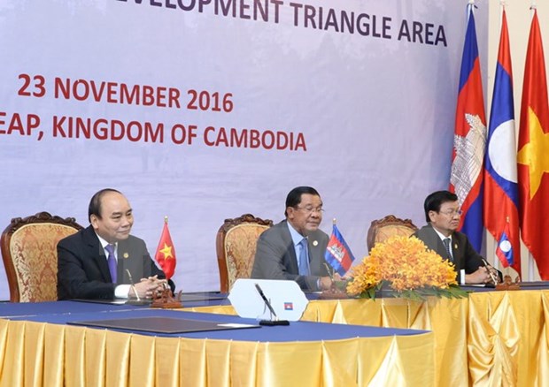 CLV PMs commit to carrying out prioritised projects hinh anh 1