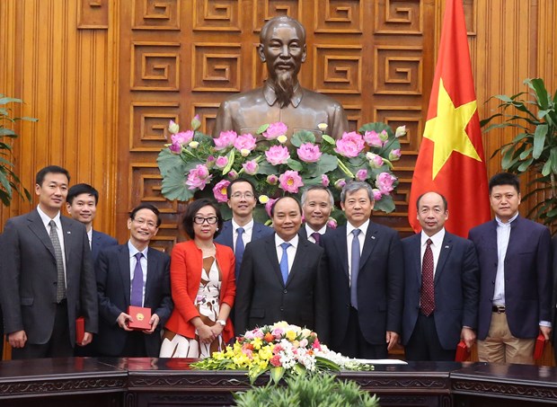 PM promises optimal conditions for Chinese investors hinh anh 1