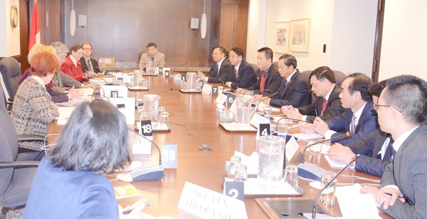 Vietnam, Canada parliaments hoped to boost substantive cooperation hinh anh 1
