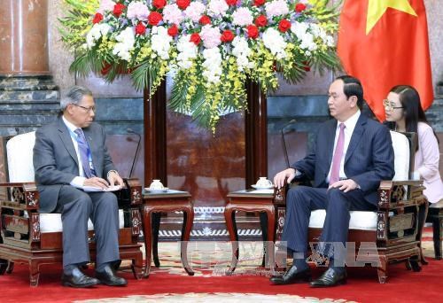 President asks for specific measures for trade target with Malaysia hinh anh 1