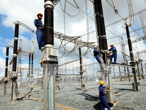 EVN to put into use key power projects in December hinh anh 1