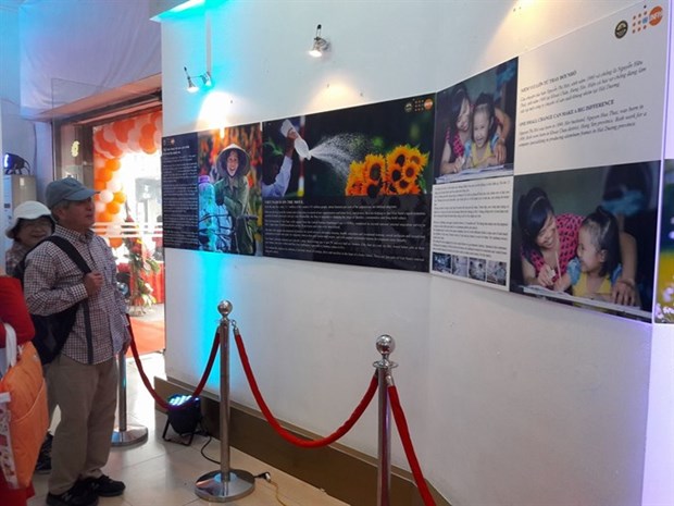 Exhibition shines light on Vietnam migration hinh anh 1