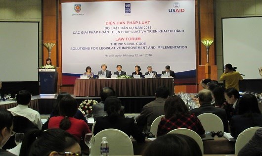 Need for transgender law emphasised at Hanoi forum hinh anh 1