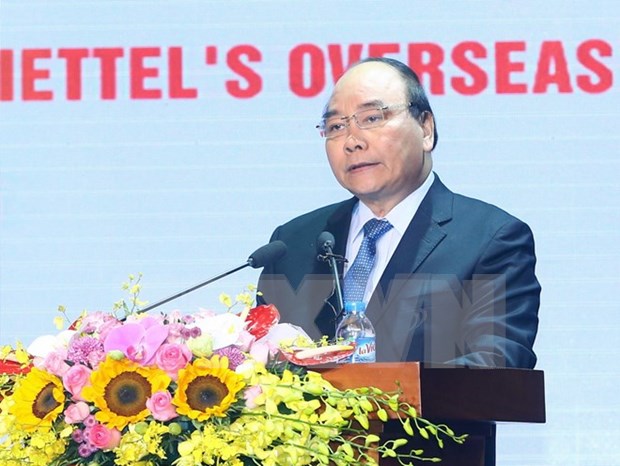 Viettel creates new growth model for Vietnam: PM hinh anh 1