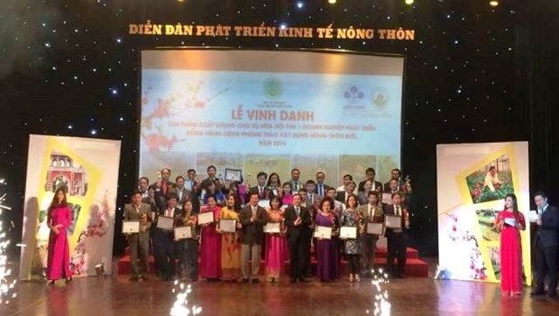 Outstanding farm products, firms honoured hinh anh 1