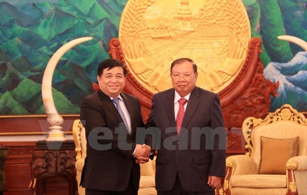 Minister hopes for stronger trade with Laos hinh anh 1