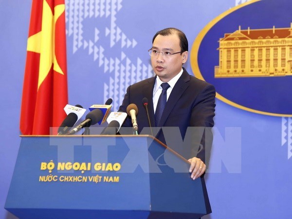 China’s air route to Hoang Sa violates Vietnam’s sovereignty hinh anh 1