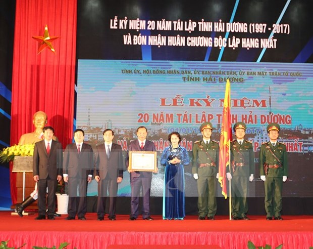Hai Duong honoured with Independence Order for achievements hinh anh 1