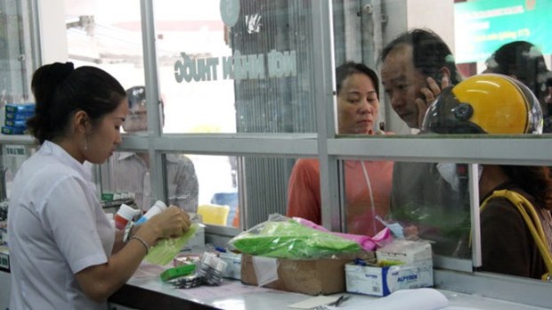 HCM City hospitals conduct first medicine bids hinh anh 1