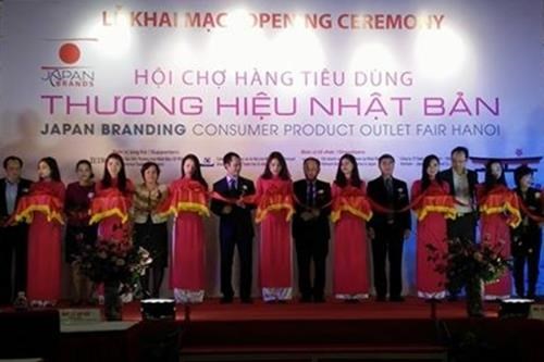 Japanese consumer product fair opens in Hanoi hinh anh 1