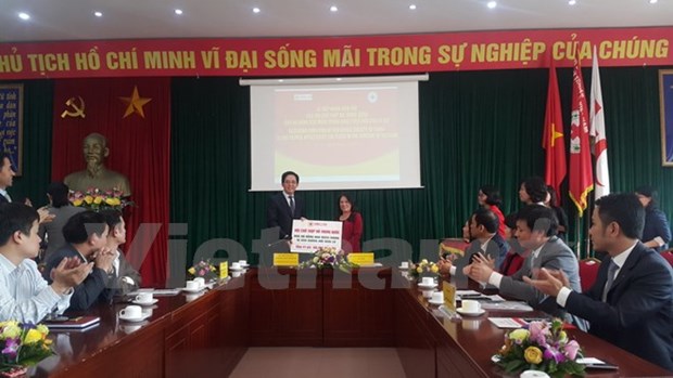 Red Cross Society of China supports Vietnamese flood victims hinh anh 1