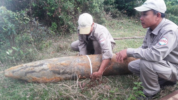 Quang Tri defuses 266kg bomb hinh anh 1