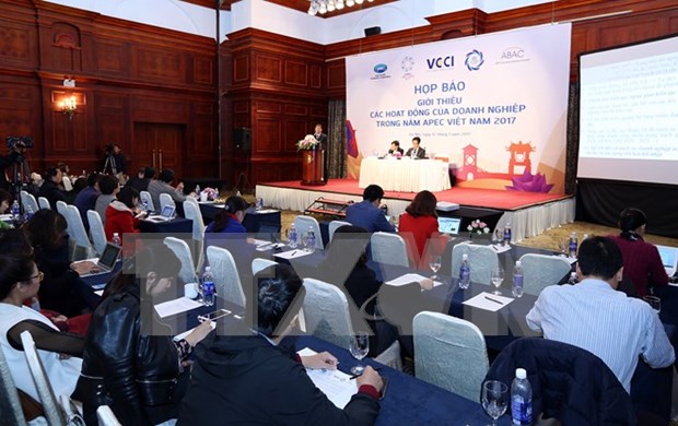 VCCI to hold series of activities during APEC Vietnam Year hinh anh 1