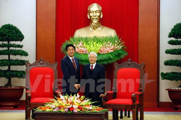 Party chief affirms consistent policy of deepening ties with Japan hinh anh 1
