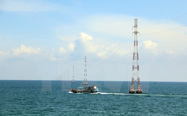 More islanders connected to national power grid in Kien Giang hinh anh 1